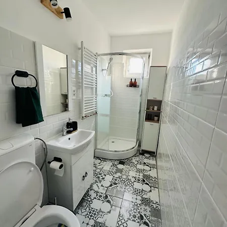 Cozy With Balcony شقة تيميشورا